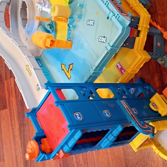 Matchbox car garage - Picture 7 of 15